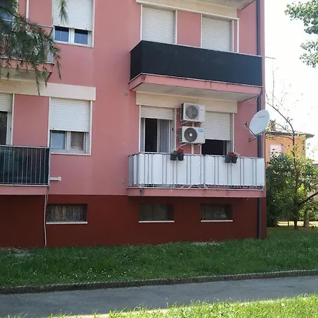 Intero Bilocale Vicino All'ospedale